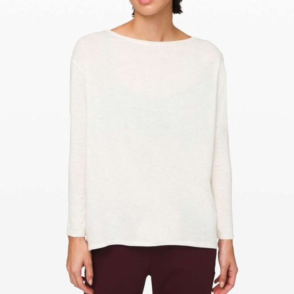 Lululemon Athletica Women's Back In Action Long Sleeve Heathered Dove Grey